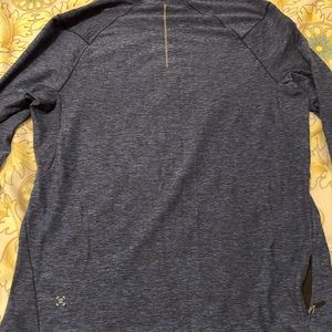 Lululemon long sleeve surge warm crew large